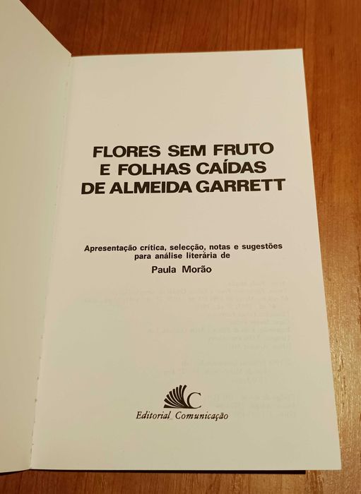 Flores Sem Fruto e Folhas Caídas de Almeida Garrett.