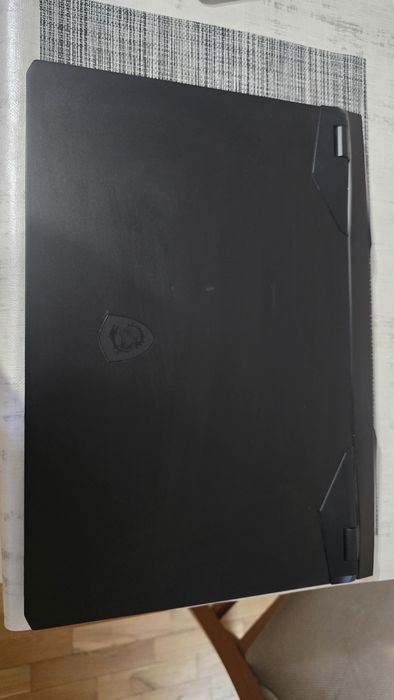 Sprzedam Laptop MSI GP76 Leopard  z zestawem