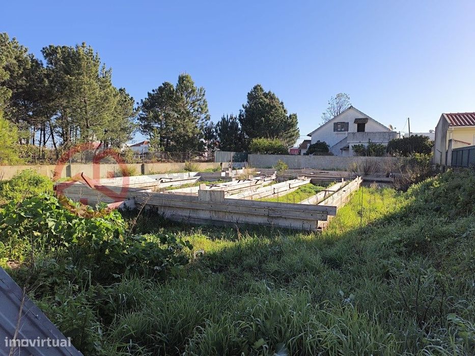 Construa a Casa dos Seus Sonhos nos Redondos em Fernão Ferro!