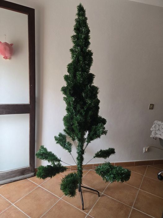 Árvore de Natal Artificial Verde 210 cm + Suporte de Metal (Como Nova)