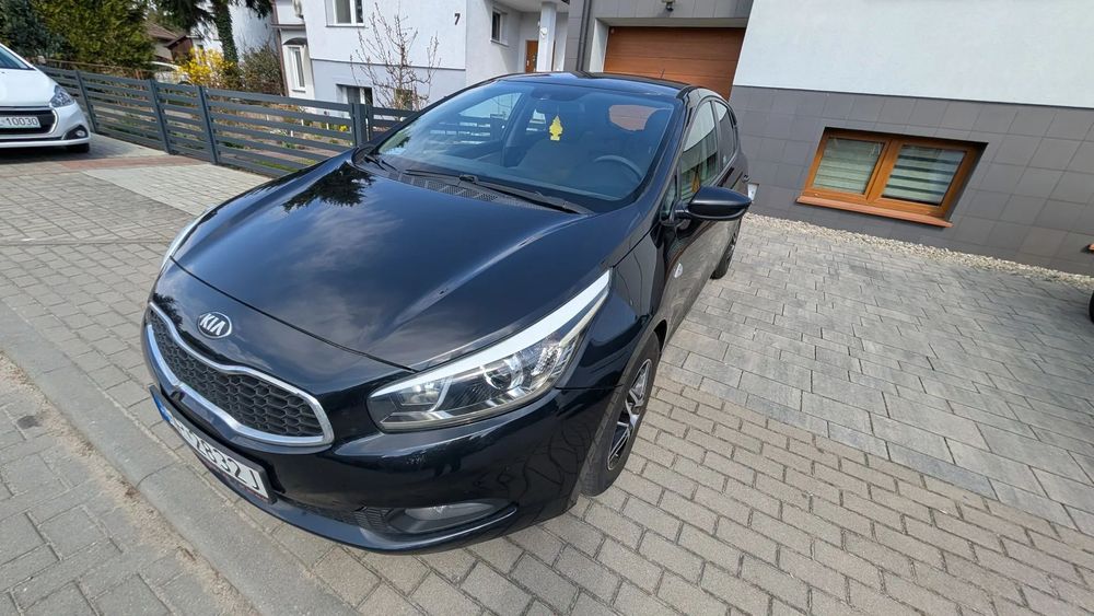 Kia Ceed Drugi właściciel, niski przebieg, uszkodzony