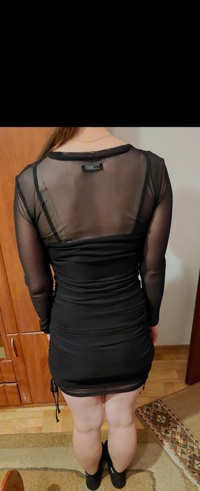 Czarna sukienka mini