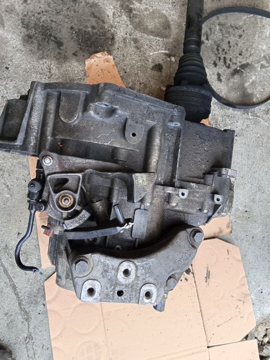 Skrzynia biegów 2.0 TDI kdn 23107 VW 6 biegów