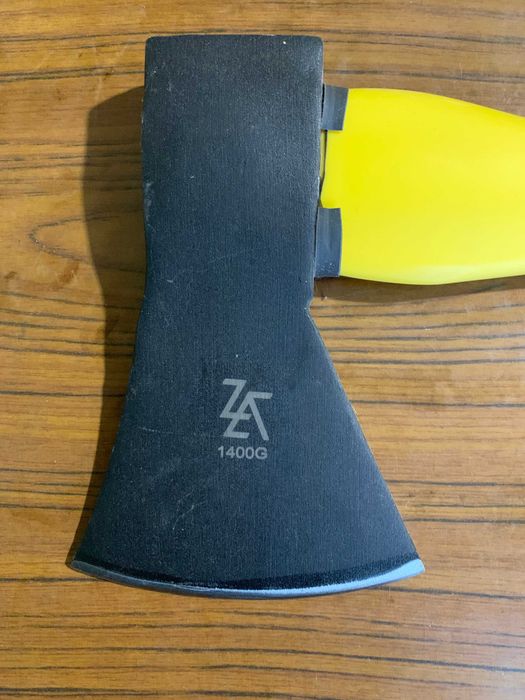 Сокира ( кована )