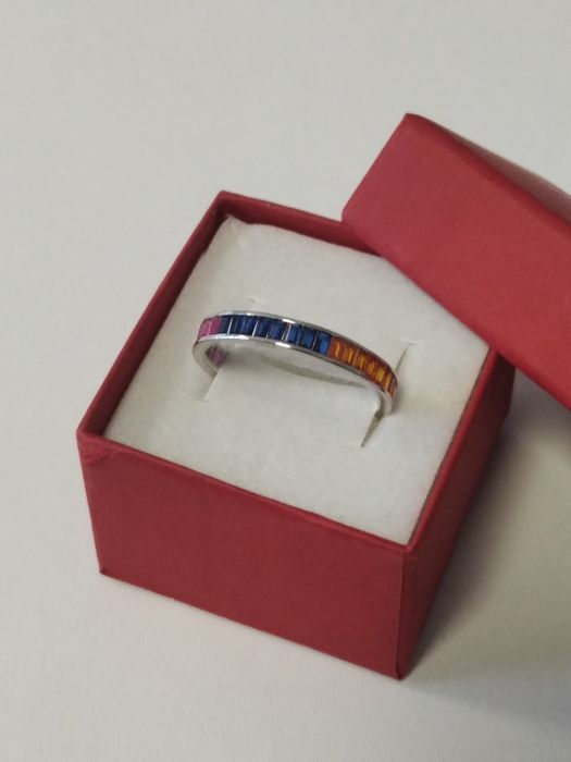 Srebrna obrączka z kolorowymi cyrkoniami srebro 925 rozm. 22