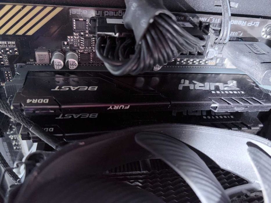 Продам свій  ігровий компютер (у подарунок ігровий зігнутий монітор)