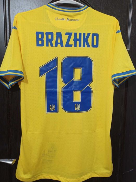 футболка Україна Забарний Бущан Трубін Миколенко Нещерет Динамо Бойко