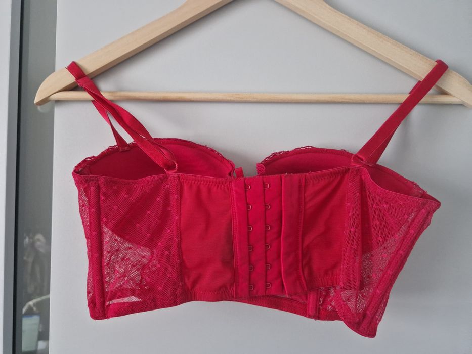 Czerwony biustonosz 70B półgorset z H&M