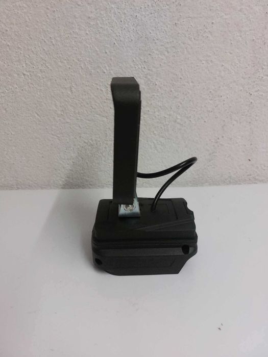 Lampka LED Halogen na baterie Makita 18v