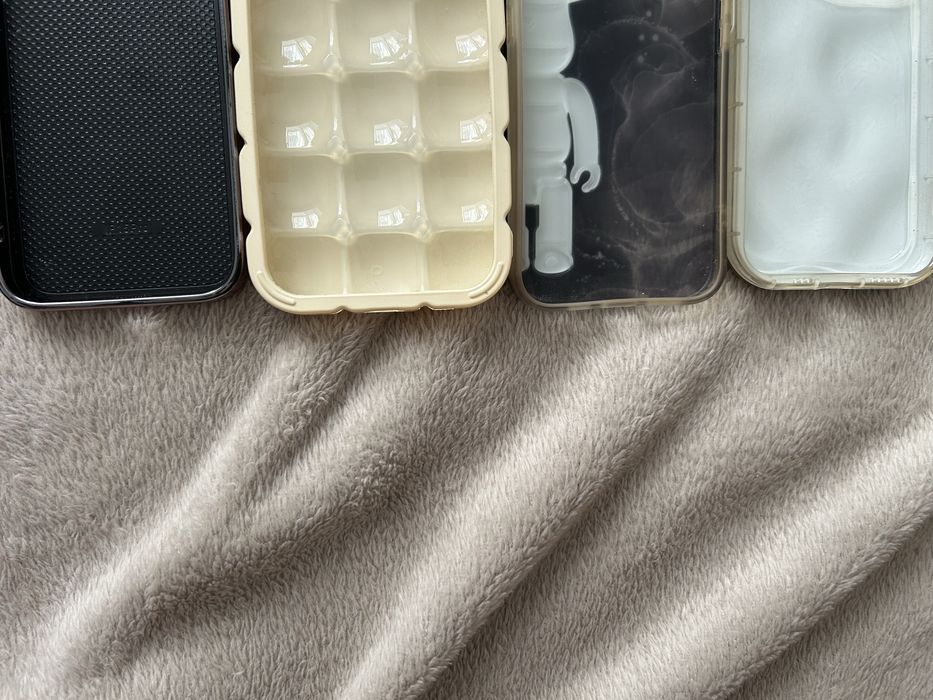 Чохли Puffer дуті на iPhone 15 Про  / Y2K Bearbrick