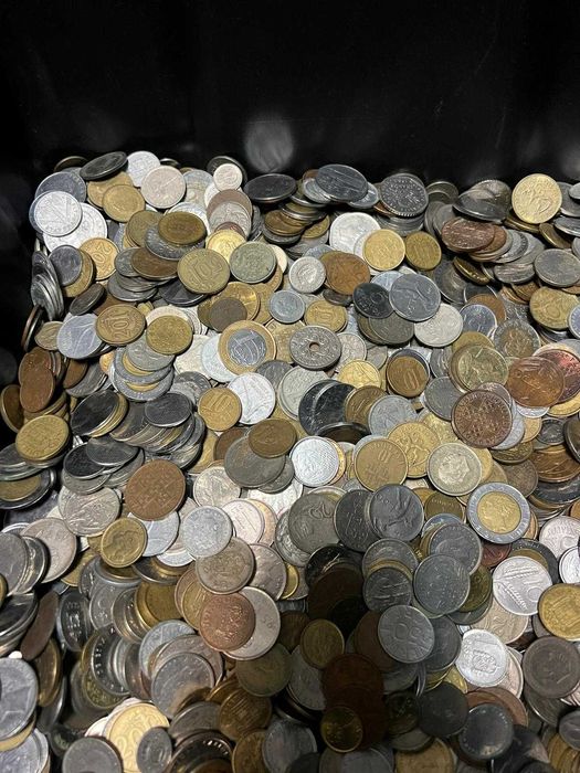Moedas do Mundo ao Peso – 1 KG