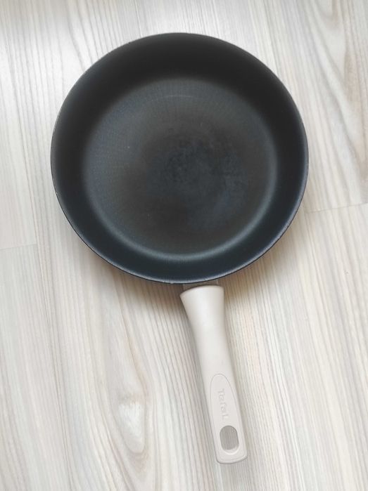 Сковорідка/пательня Tefal Eco Respect 28см.
