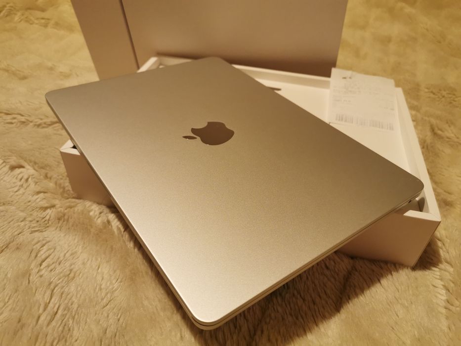 Macbook air  komplet paragon