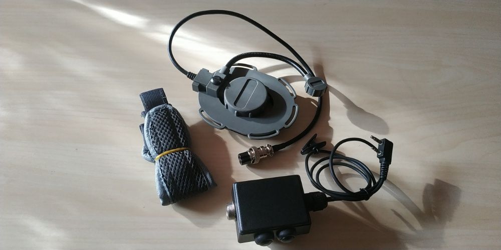 Zestaw słuchawkowy Bowman Evo III + podwójne PTT z wtykiem do Baofeng
