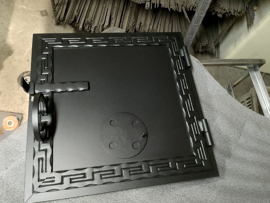 Drzwi stalowe do wędzarni