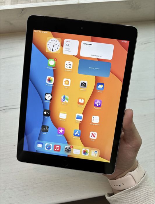 Повний ідеал IPad 5 LTE Siver Gray