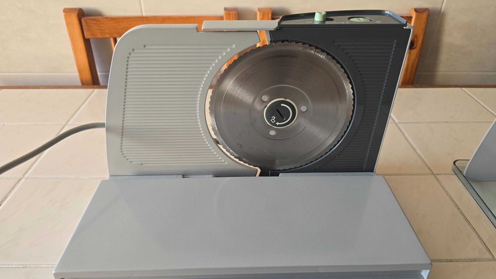 Fiambreira Krups Type 372