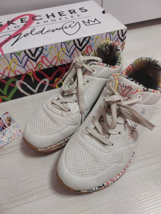 Кросовкі-снікерси skechers!!!