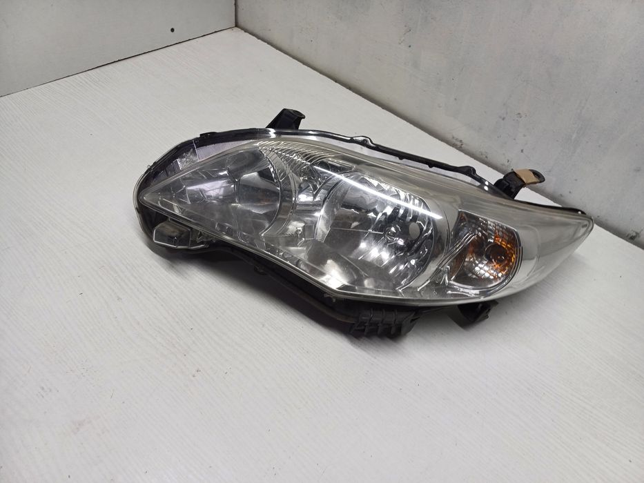 Фара Toyota Corolla 150 левая рестайлинг