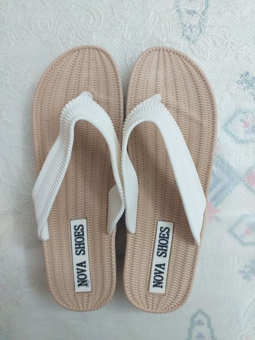 Продам шлёпанцы-сланцы 36размер