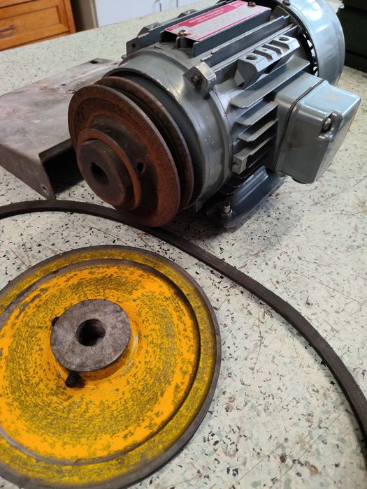 Motor trifásico  Brook Crompton