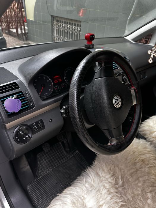 Volkswagen Touran 2007 VIN WVGZZZ1TZ7W045935 фото оголошення 8 з 12
