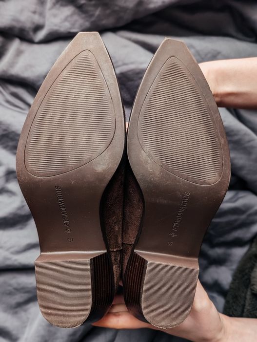 Ботільйони Stradivarius