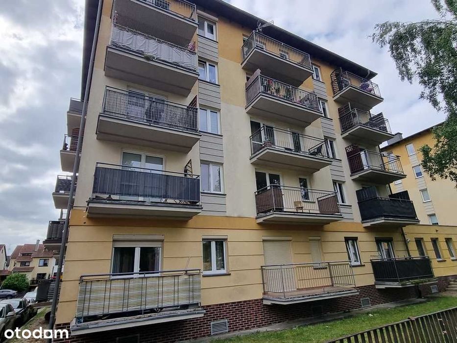 Kawalerka w budynku z windą, balkon