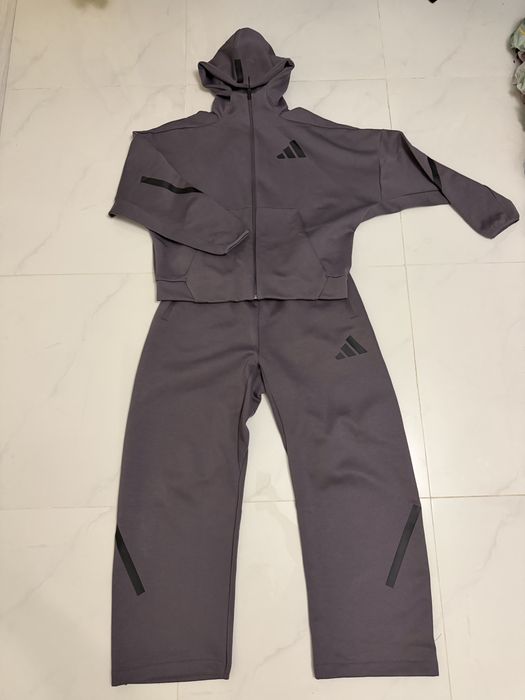 Спортивний костюм Adidas ZNE
