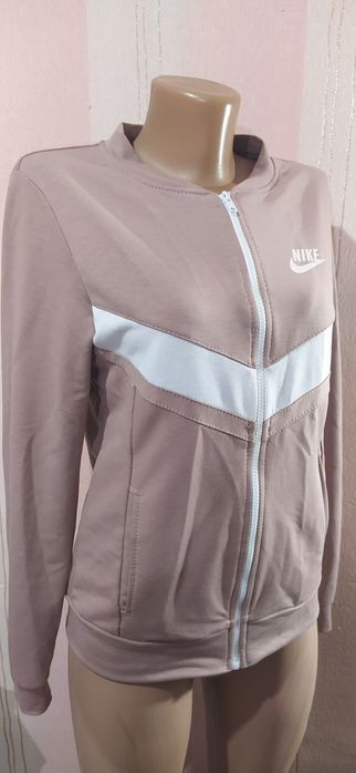 Костюм спортивный женский