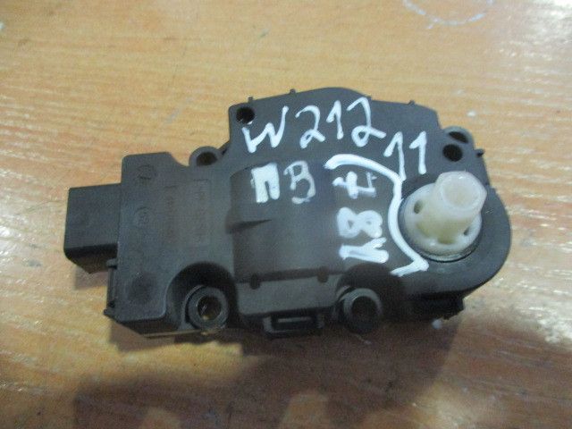 Motor da comporta da sofagem MERCEDES-BENZ Classe C Carrinha (S204)
