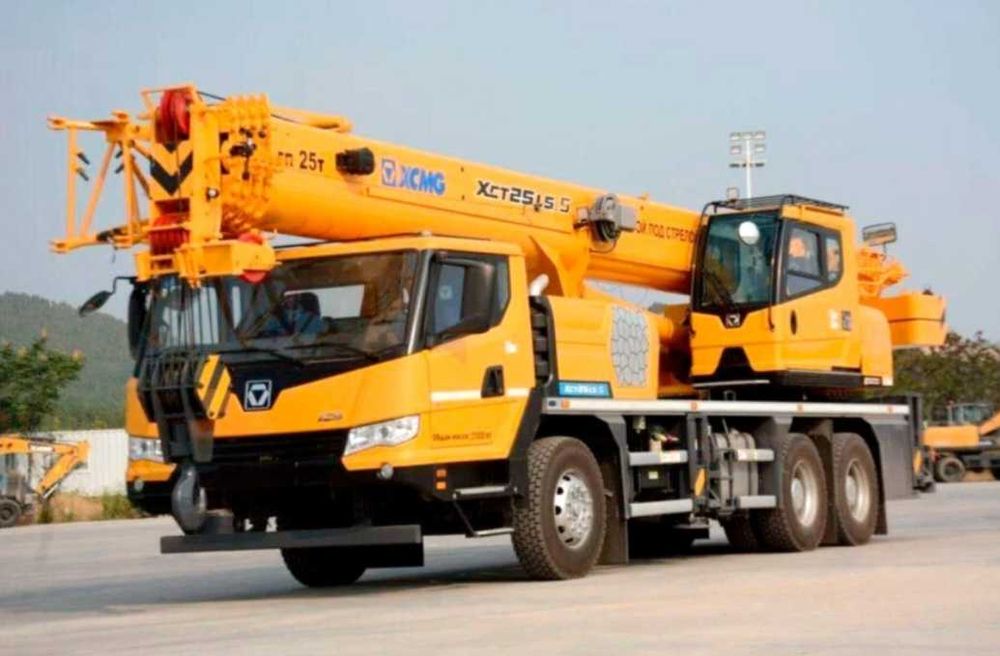 Послуги  АвтоКранів та СпецТехніки