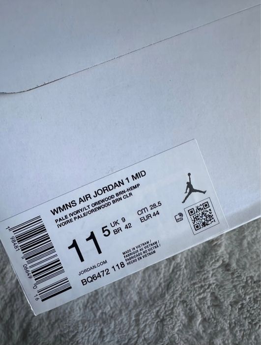 Air Jordan 1 Mid