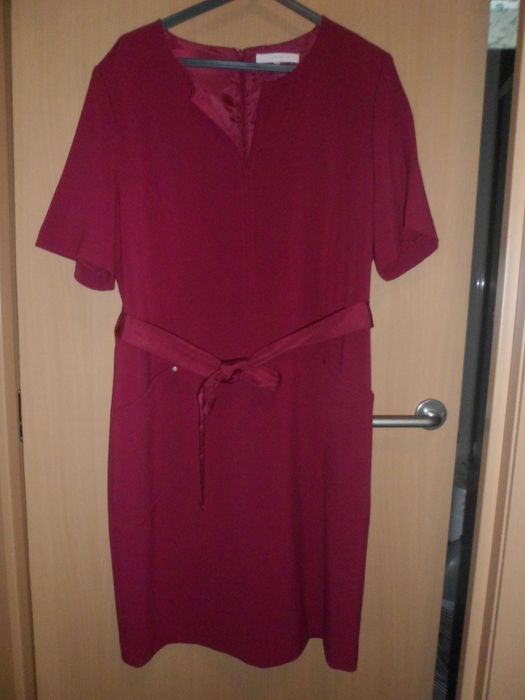 vestido manga curta com bolsos da marca YERA para mulher