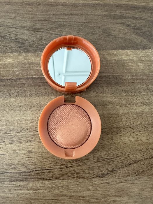 Bourjois legendarny roz do policzkow Peche Vitaminee36