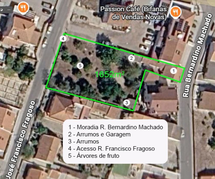 Quinta a venda na rua Bernardino machado 31 vendas novas