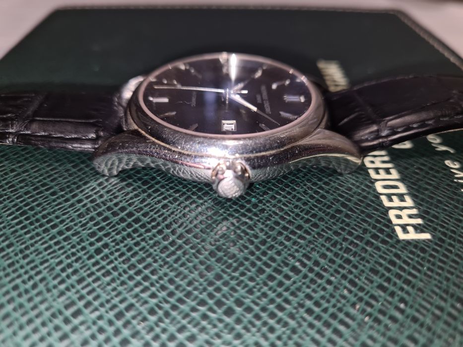 Годинник Frederique Constant
