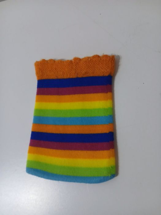 Pequena bolsa em tecido elástico