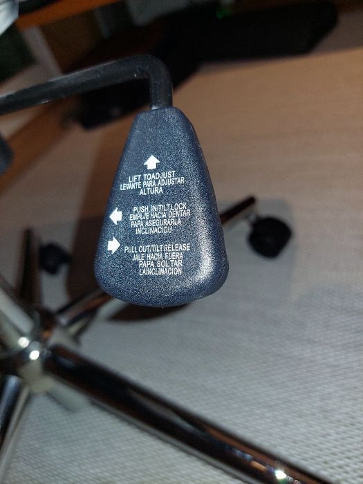 Cadeira Executiva Staples