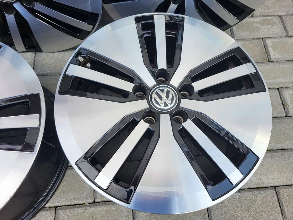 Felgi 7Jx17 5x112 VW Passat B7 B8 Scirocco Troc Tiguan Golf Skoda Audi