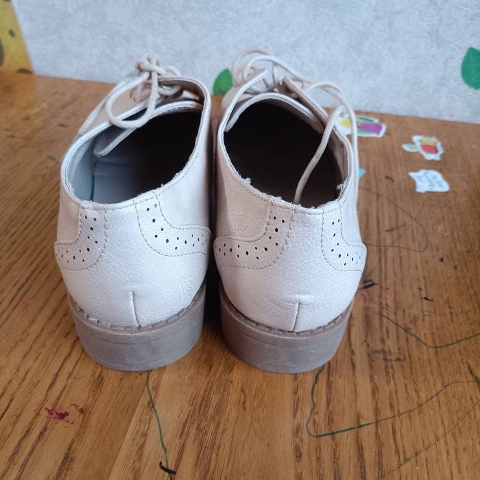 Жіночі туфлі фірми Atmosphere від  Primark