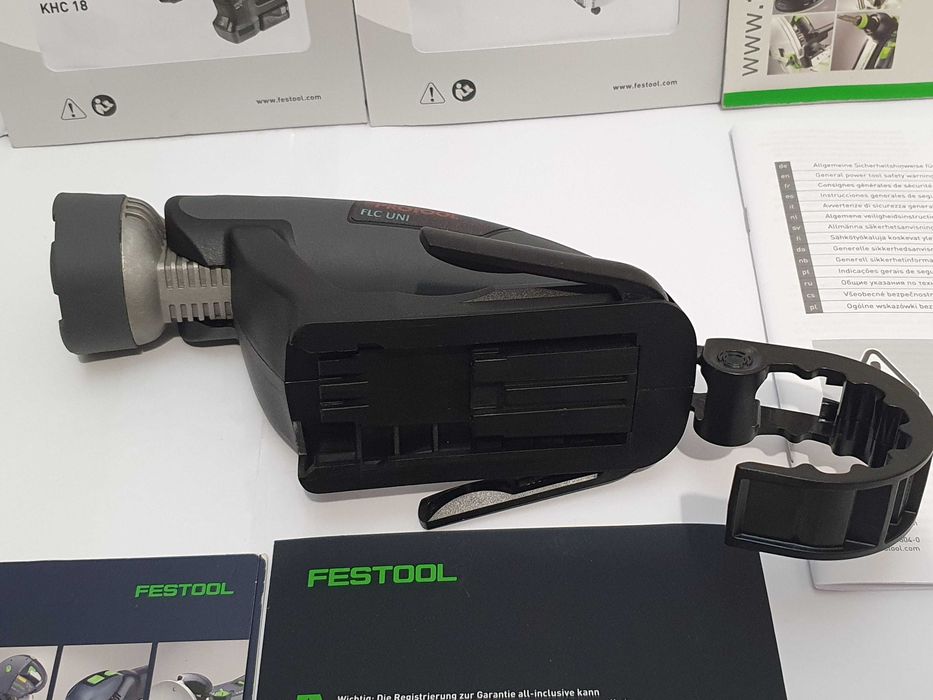 Latarka budowlana PROTOOL na aku 10.8,12,14,4-15,6-18v nowa reflektor