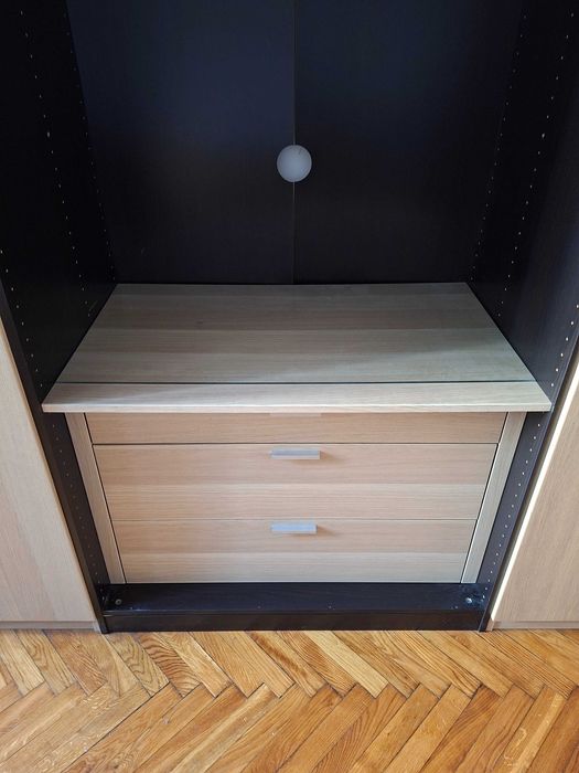 Szafka Ikea z szybą