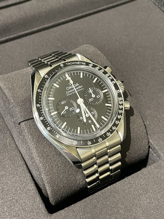 Omega Speedmaster Profissional 12/2025