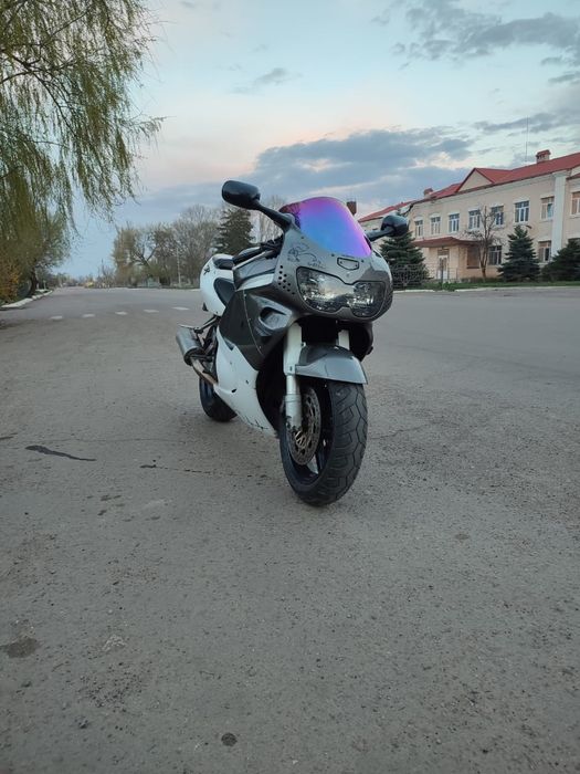 Продам Honda CBR 919