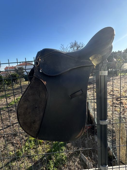 Vendo arreio tamanho 18