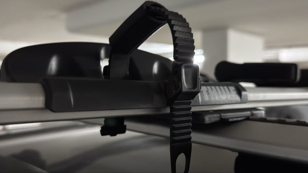 Barras de tejadilho THULE wingman suporte bicicleta