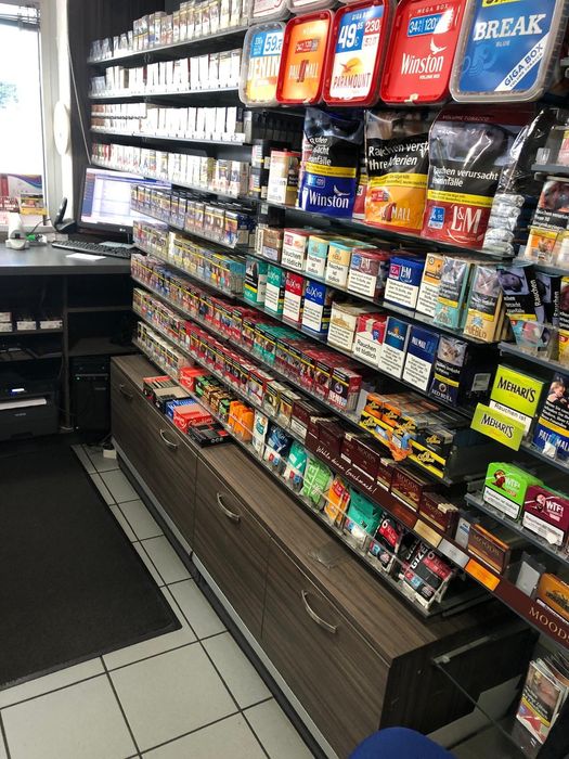 Wyposazenie stacji benzynowej meble sklepu regały sklepowe