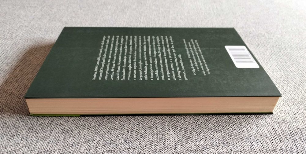 Livro "O código do alquimista" Philip Kerr