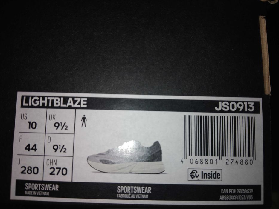 Buty  adidas Lightblaze
